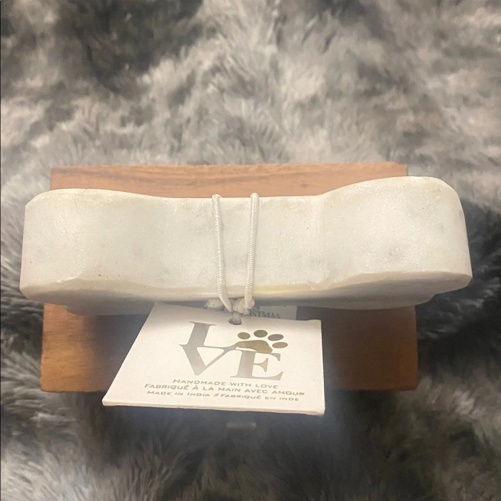 White Bone-Shaped Stocking/Leash Holder - Picture 10 of 16